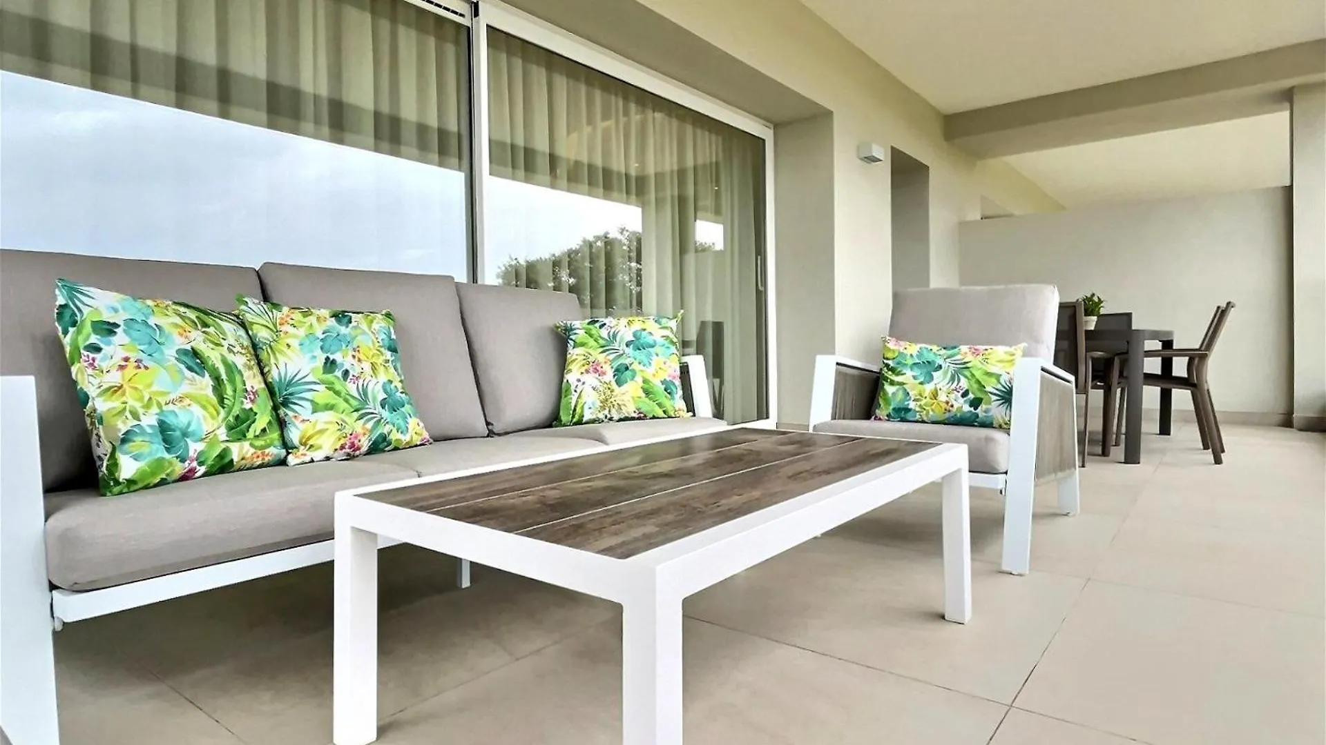 Experience Unrivalled Luxury At Emerald Greens Your Exclusive Retreat In The Heart Of San Roque Club Resort Alcaidesa 0*,